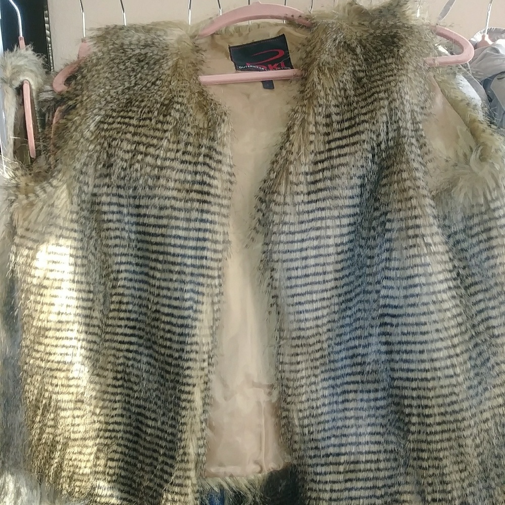 Faux fur vest